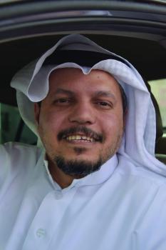 وقوف الشاحنات داخل الأحياء.. مخالفات خطرة