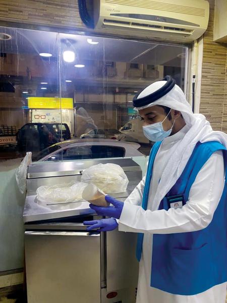 .. وتكثيف الرقابة على المطاعم