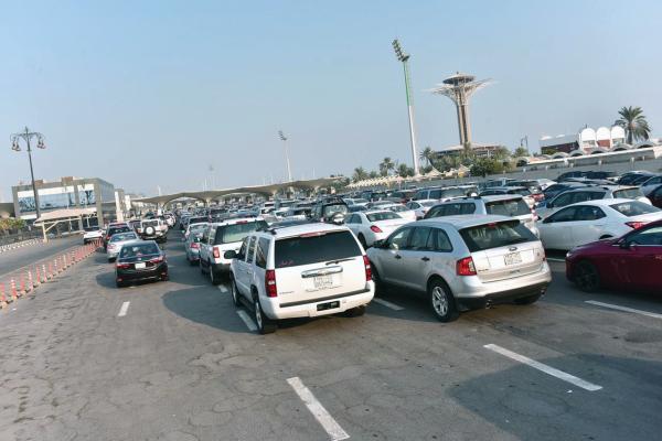 عطل تقني يوقف حركة منافذ السفر