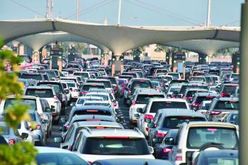 عطل تقني يوقف حركة منافذ السفر