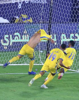 حمدالله العراب.. يمضي على ليلة عالمية ضحيتها الذئاب!