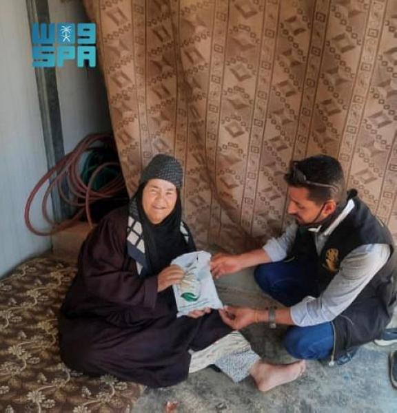 مركز الملك سلمان يخفف آلام المرضى بالزعتري