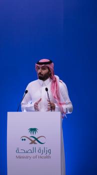 الموارد البشرية :تحصين 97% من موظفي القطاع العام و 96% بالخاص