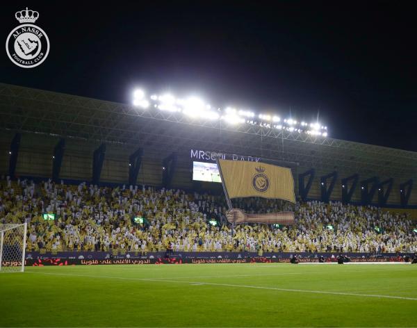 تغريم النصر 100 ألف ريال بسبب 20 قارورة