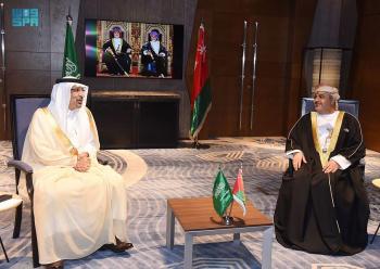 «الفالح» يناقش مع وزير النقل العماني الفرص الاستثمارية