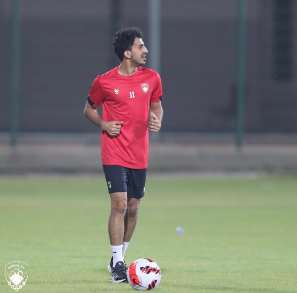 ضمك يعود للتدريبات