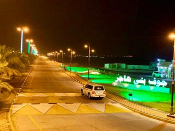 معالجة 143 م2 حفر وإزالة 11 مركبة تالفة في جوف بني هاجر