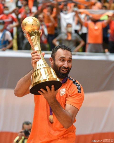 طموح مضر دائما حصد الألقاب ولا غير