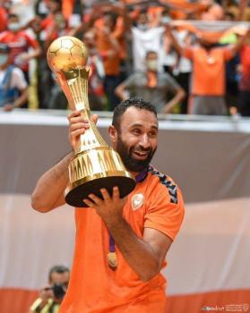 طموح مضر دائما حصد الألقاب ولا غير
