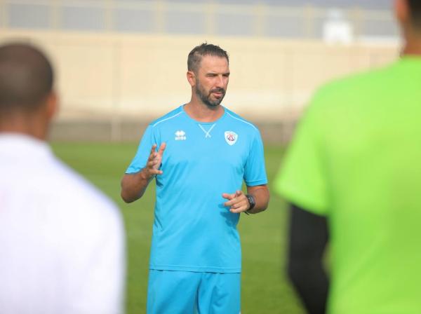 مدرب أبها يهدد الاتحاد