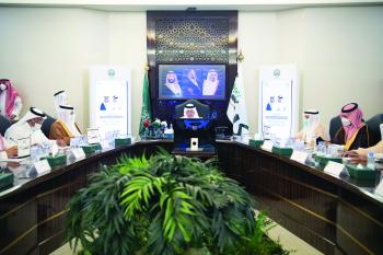 أمير مكة:
خطوات المملكة ثابتة نحو التحول الرقمي