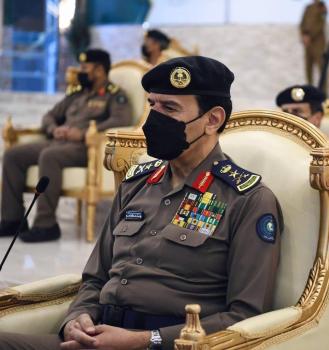 132 متدربا بالدورة التأهيلية لضباط الدفاع المدني