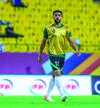 إصابة العمري تقلق النصراويين