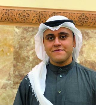 «المناصب العليا».. مصيدة أصحاب الأعمال لجذب حديثي التخرج