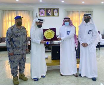 تكريم «فقيها» في نهاية تكليفه بإدارة ميناء الدمام