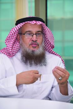 رئيس مركز التوفيق بين راغبي الزواج: COVID -19 رفع نسبة الطلاق