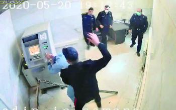 العفو الدولية: عشرات الوفيات والمصابين في معتقلات «الملالي»