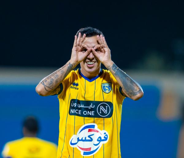 مشجع الرائد يغضب كاكو!