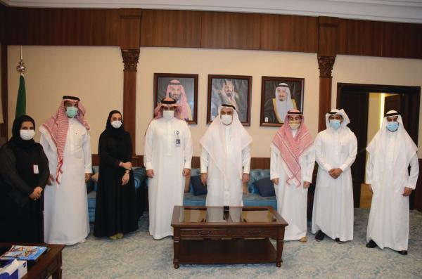 الجبير يكرم المشاركين في «أسبوع الإبداع البلدي»