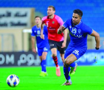 الإصابات تداهم الهلال