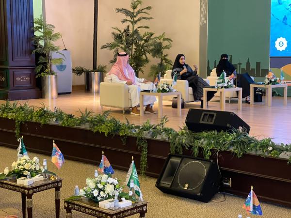 النموذج السعودي في التعامل مع الجائحة بـ«الندوة الوطنية»