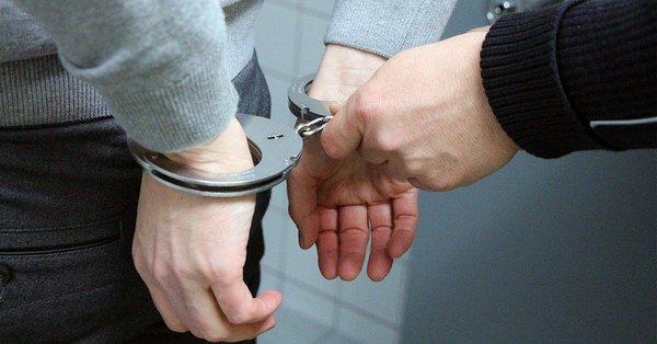 اعتقال 8 فلسطينيين من مناطق الضفة الغربية