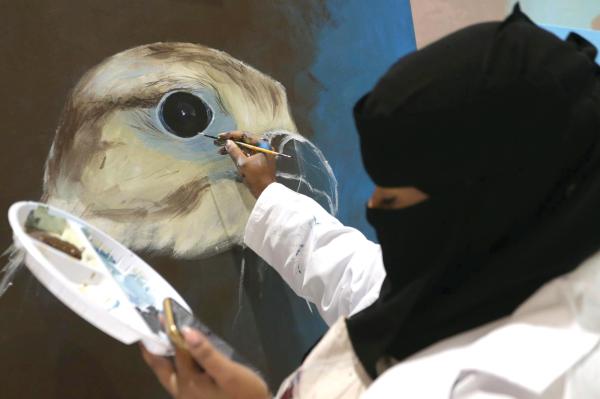 «ملهم».. رحلة إلى تاريخ وعالم الصقور بالمملكة