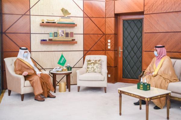 أمير الشرقية يهنئ «الزايدي» على تعيينه أمينا لحائل