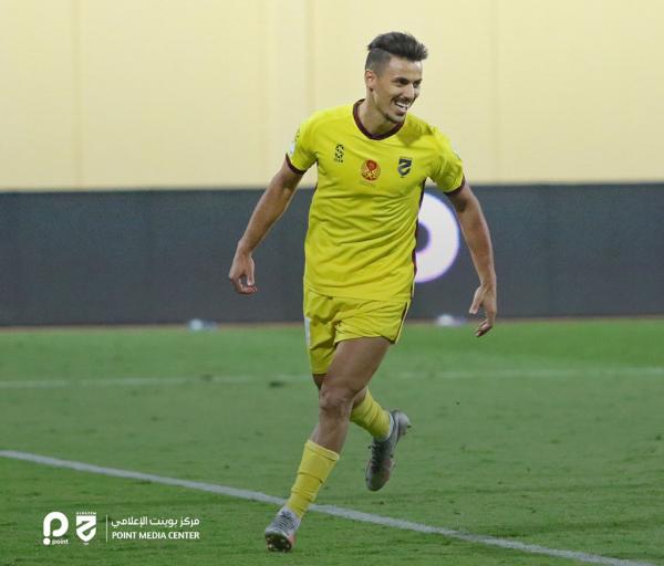 حزم الصمود.. يكرر مواقفه مع الهلال!