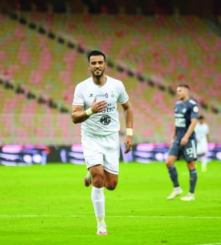 ديربي العروس.. تطيير رؤوس.!