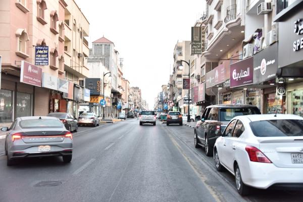 «المواقف الذكية».. رسوم ترهق كاهل المستفيدين