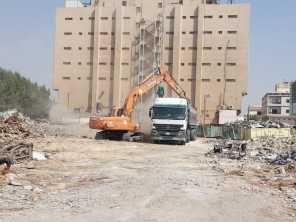 إزالة تعديات طالت شارعين بـ «العقربية»
