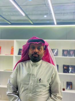 الإقبال على «معرض الرياض» يؤكد تفوق الكتاب الورقي على الإلكتروني