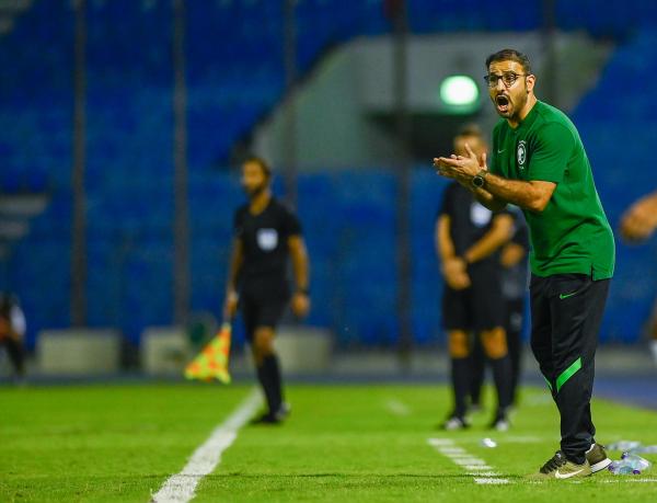 أفراح الصقور.. شباب وكبار!