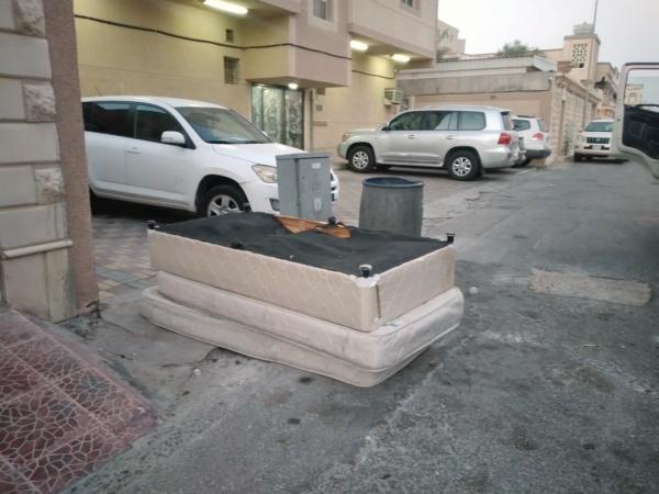 إزالة الأنقاض والمخلفات برأس تنورة