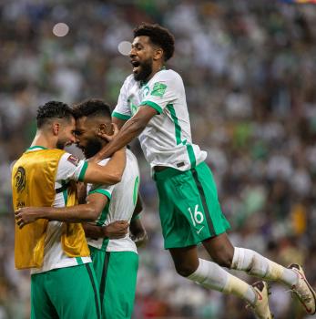 الأخضر..9 نقاط بـ 5أهداف