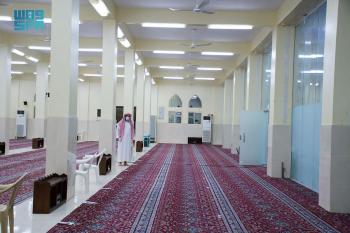 «الشؤون الإسلامية» : لم نرصد أي إصابة بكورونا بين صفوف المصلين خلال أسبوع