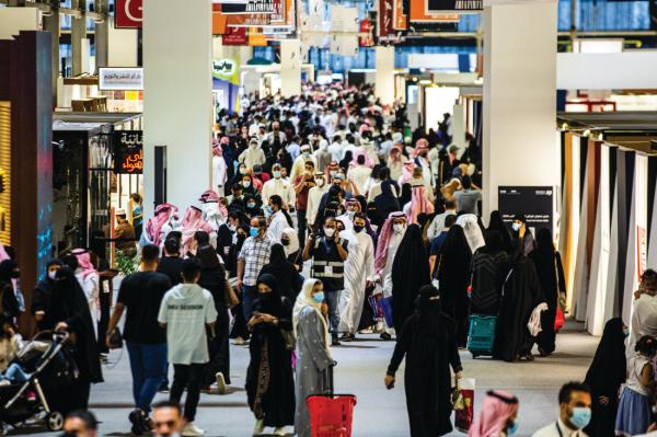 «معرض الكتاب»تظاهرة ثقافية عالمية زادت الرياض توهجا