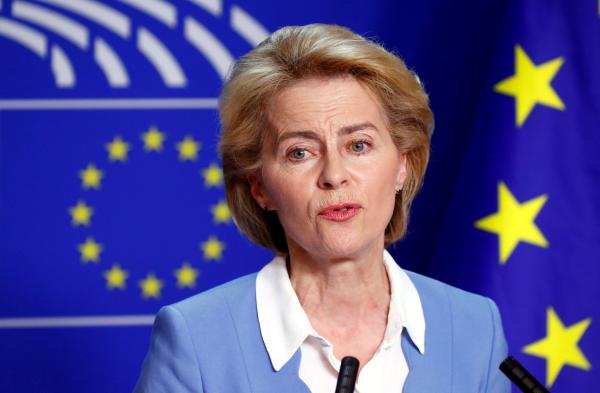 حكم بولندي يضغط على أعصاب المفوضية الأوروبية