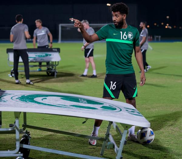 الفيصل.. يحفز الصقور!!