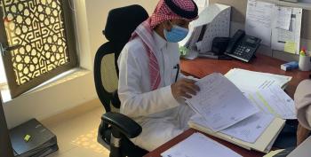80 متطوعا يؤرشفون وثائق بلدية القطيف