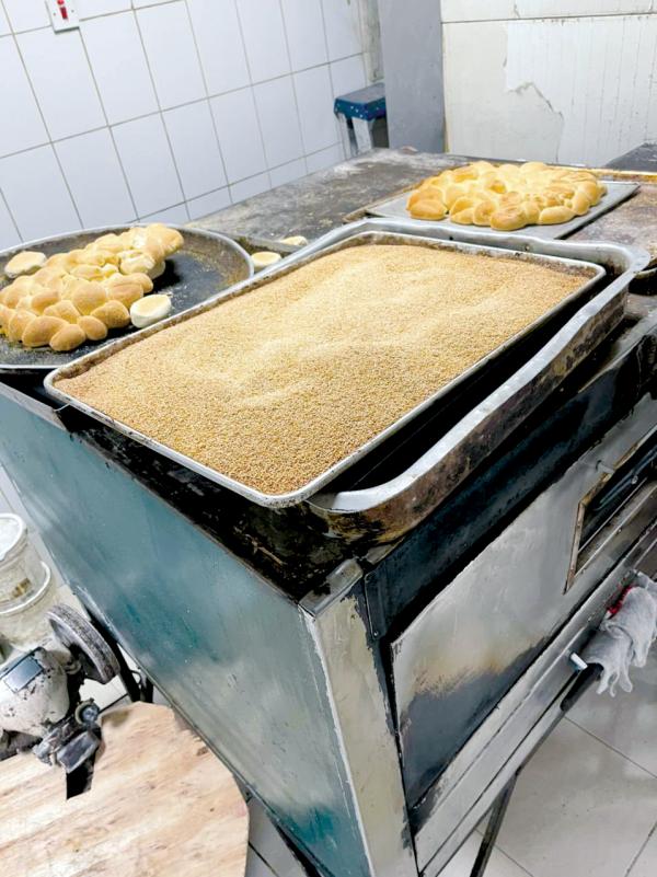 إغلاق مخبز ومعمل حلويات في الخبر