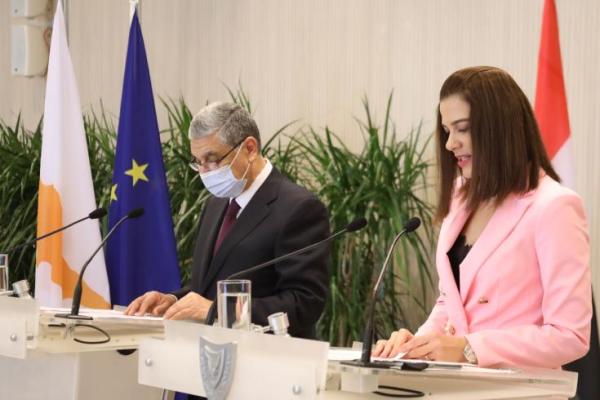 توقيع مذكرة تفاهم للربط الكهربائي بين مصر وقبرص