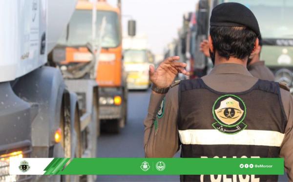 حملات مرورية لضبط مخالفات الشاحنات بجميع المناطق
