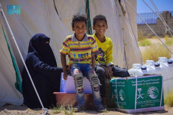 مركز الملك سلمان يخفف آلام 6448 يمنيا بحجة