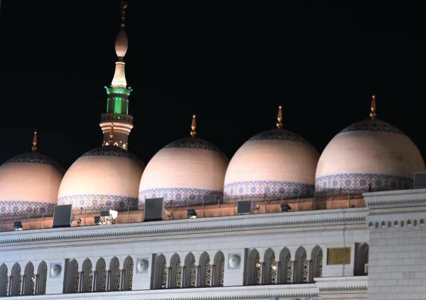 «القباب» سمات معمارية فريدة في المسجد النبوي
