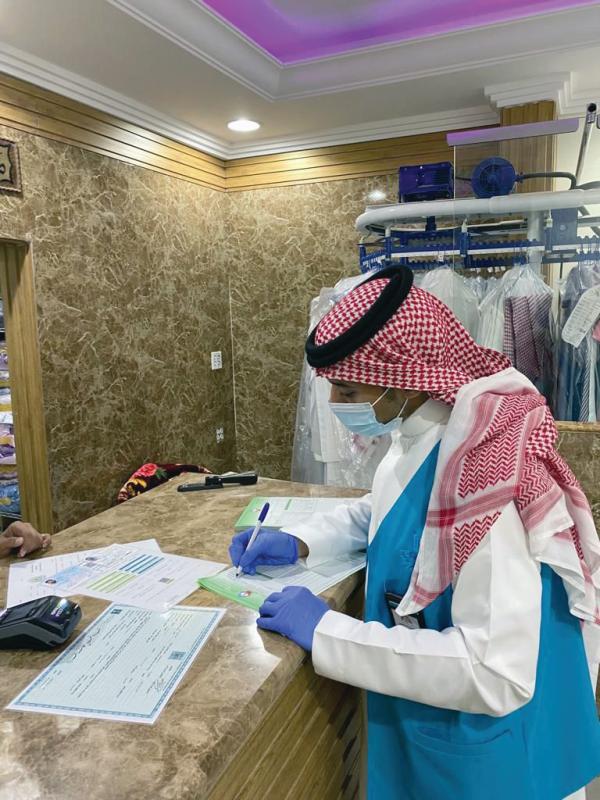1200 جولة رقابية تكشف 72 مخالفة «صحية»