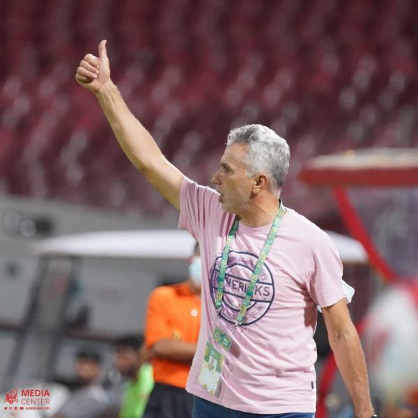 فرسان مكة يتجاوزون المصاعب
