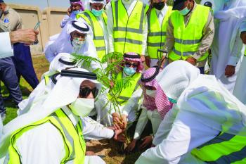 الجعفري يدشن مبادرة «الأحساء تغرس 2021»