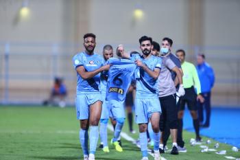 الباطن يعبر الفيحاء ويعود لسكة الانتصارات